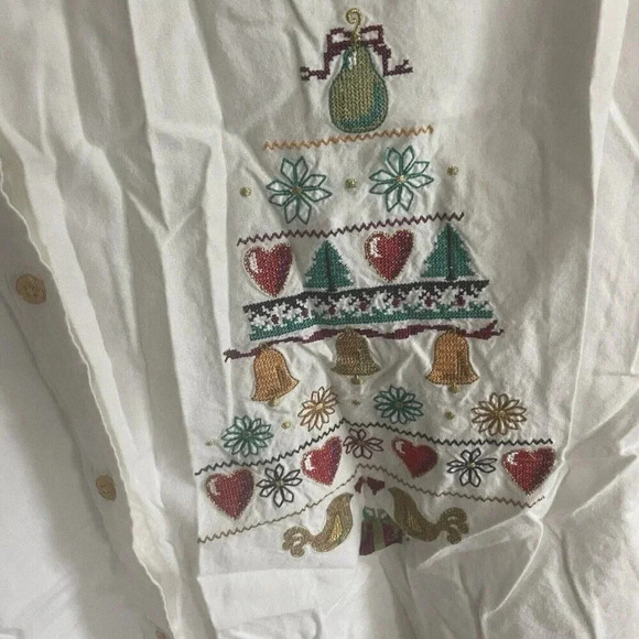 C.S.T. Sport Womens White Button Up Christmas Embroidered Shirt Size 32W Vintage - Picture 8 of 8